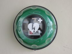 Defibrillator